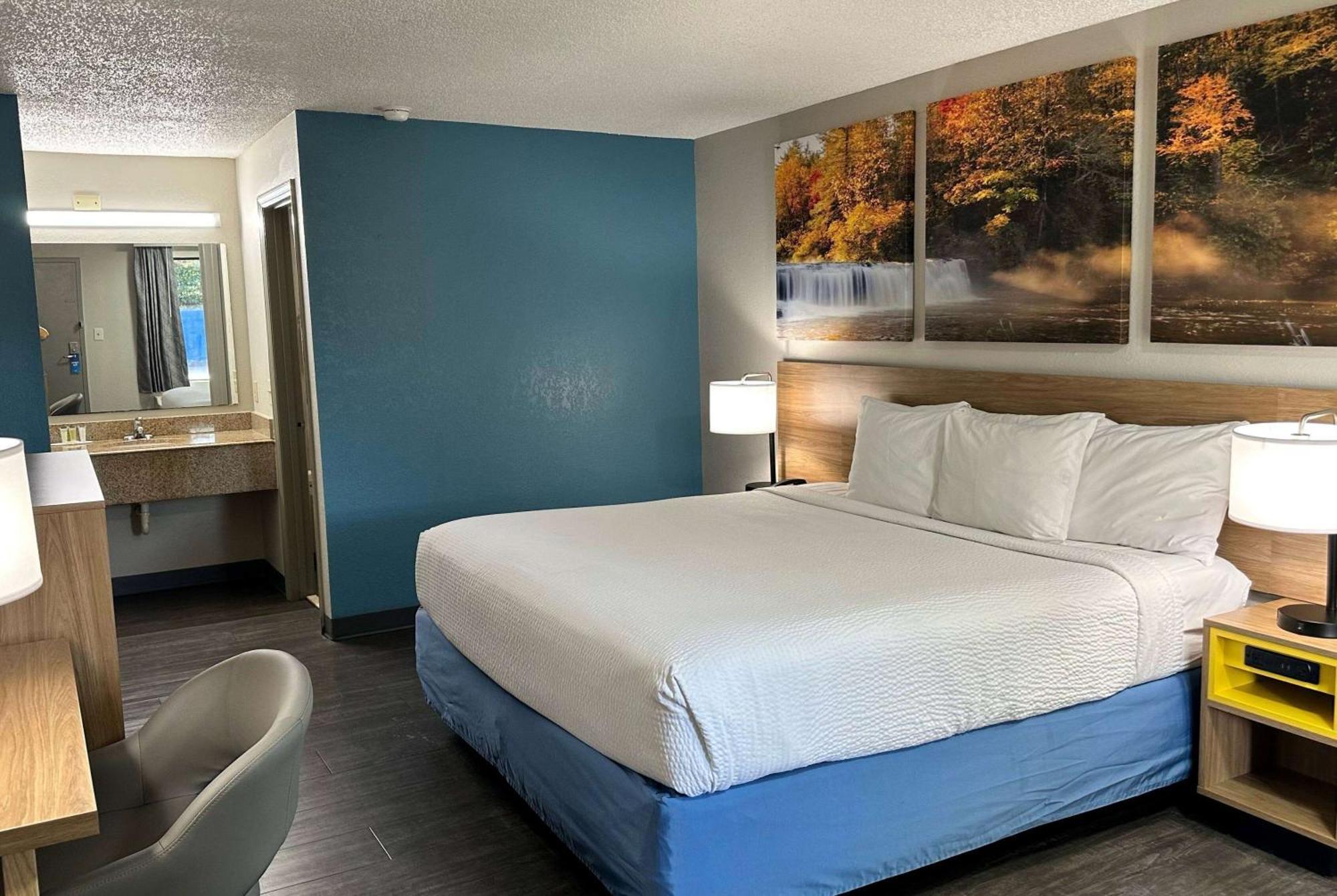 Days Inn By Wyndham Columbia Ne Fort Jackson Buitenkant foto