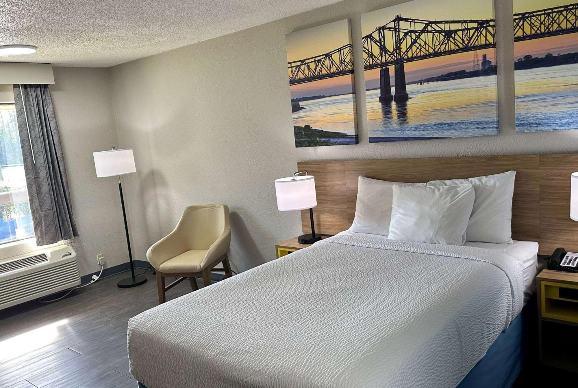 Days Inn By Wyndham Columbia Ne Fort Jackson Buitenkant foto